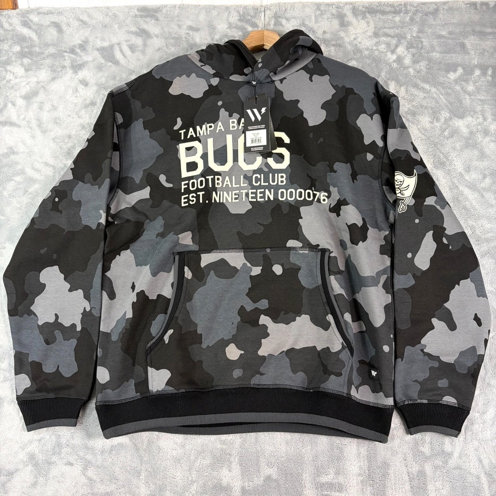 The Wild Collective Tampa Bay Buccaneers Camo Hoodie Men's Large NWT